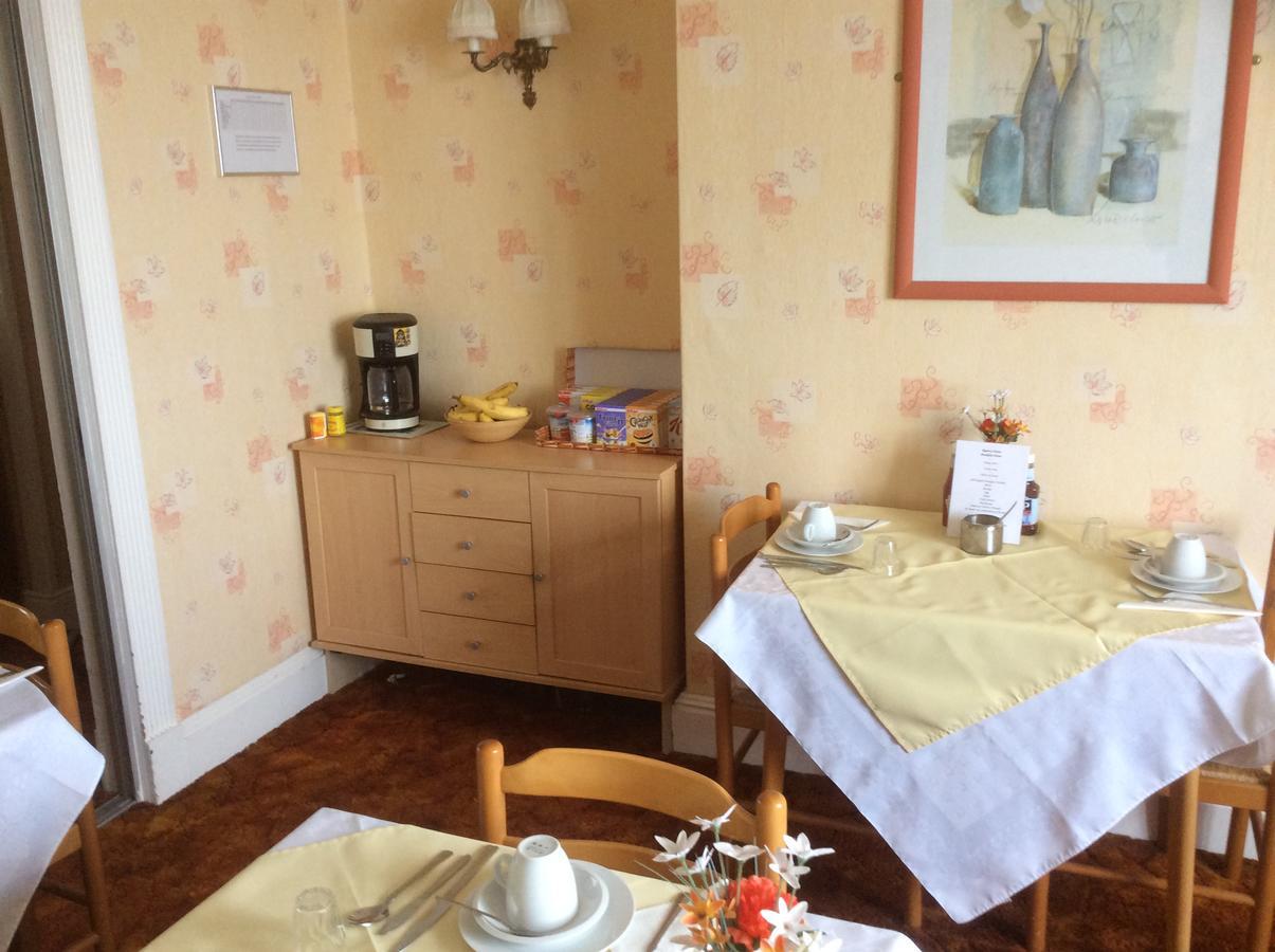 Regency House 3*